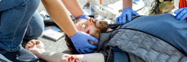 Poranění zdravotnických záchranářů o ostrý předmět v klinické praxi